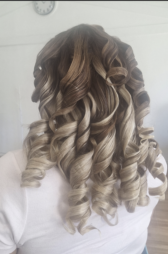 Ringlet curls by Pelo De Rosé